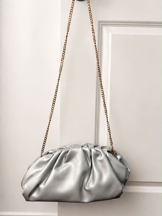 Poppy & Peonies Handbags - Poppy & Peonies Silver metallic After Party